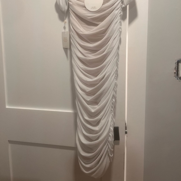 Long white dress - Picture 2 of 2